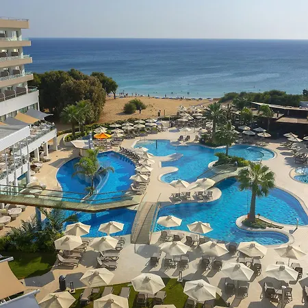 Melissi & Hotel Ayía Nápa