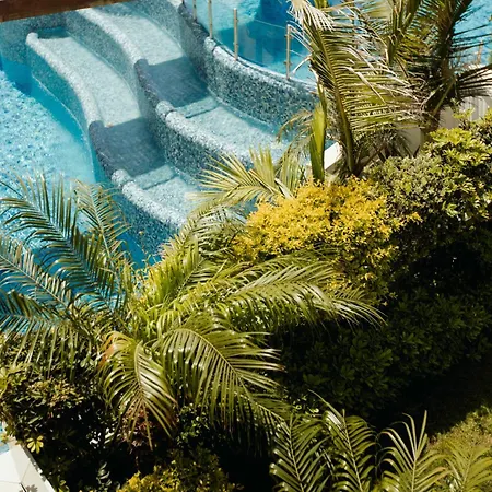 Melissi & Hotell 4*